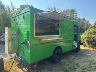 1995 Chevrolet Grumman P30 Food Truck