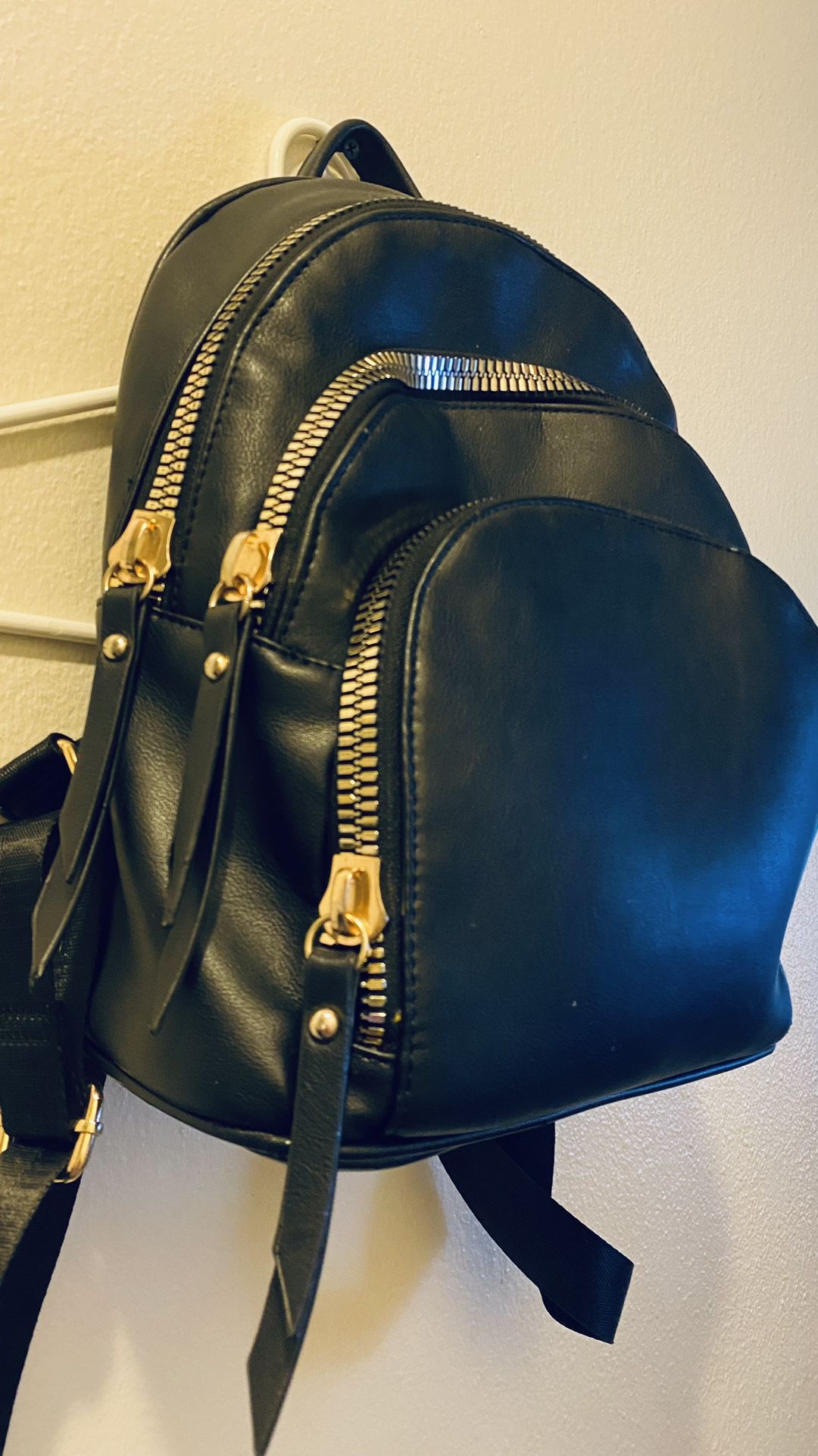 Women’s Backpack And Hand Bags