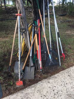 Rakes, shovels etc