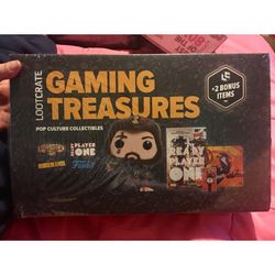 LOOTCRATE mystery box - Exclusive Collectible