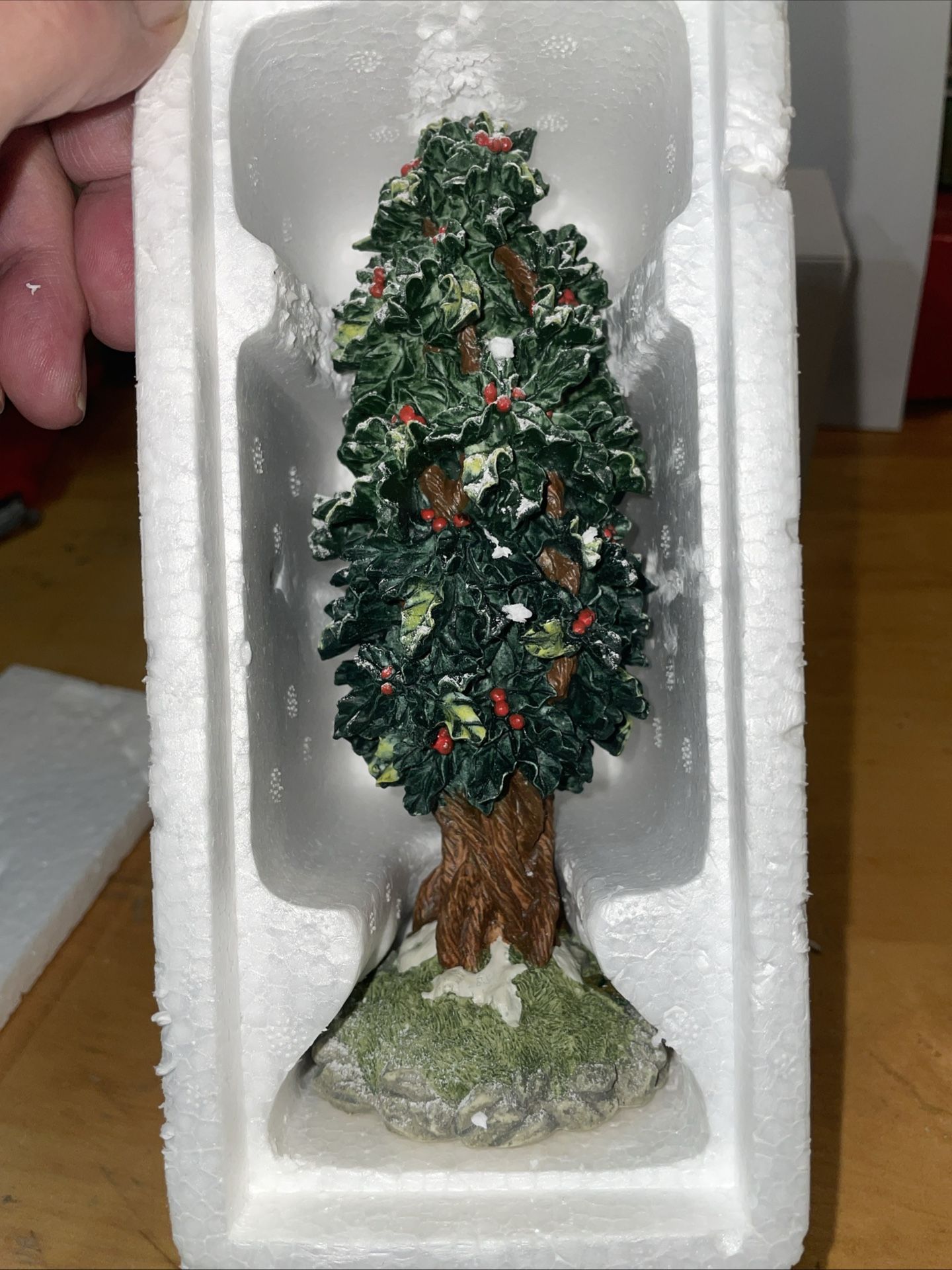 Dept 56 Holly Tree Village Accessory 52630 Dickens Village Christmas Snow Pine
