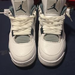 Jordan 4s 