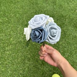 4 Small Bouquets - Dusty Blue And White Roses