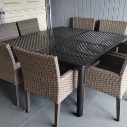 Outdoor patio table and 8 chairs