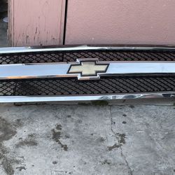 2014 Chevrolet Silverado Grille