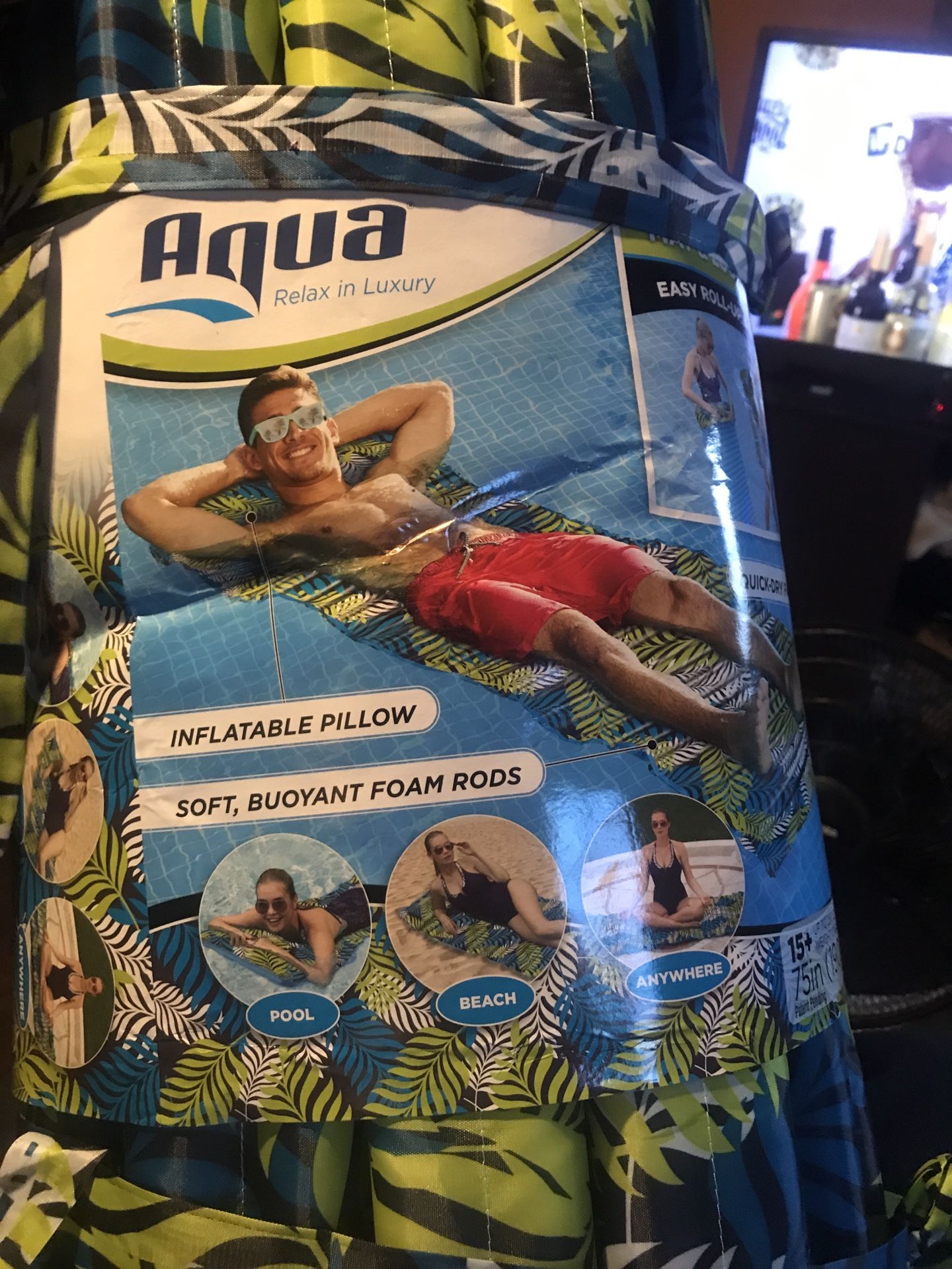 Aqua pool inflatable pillows