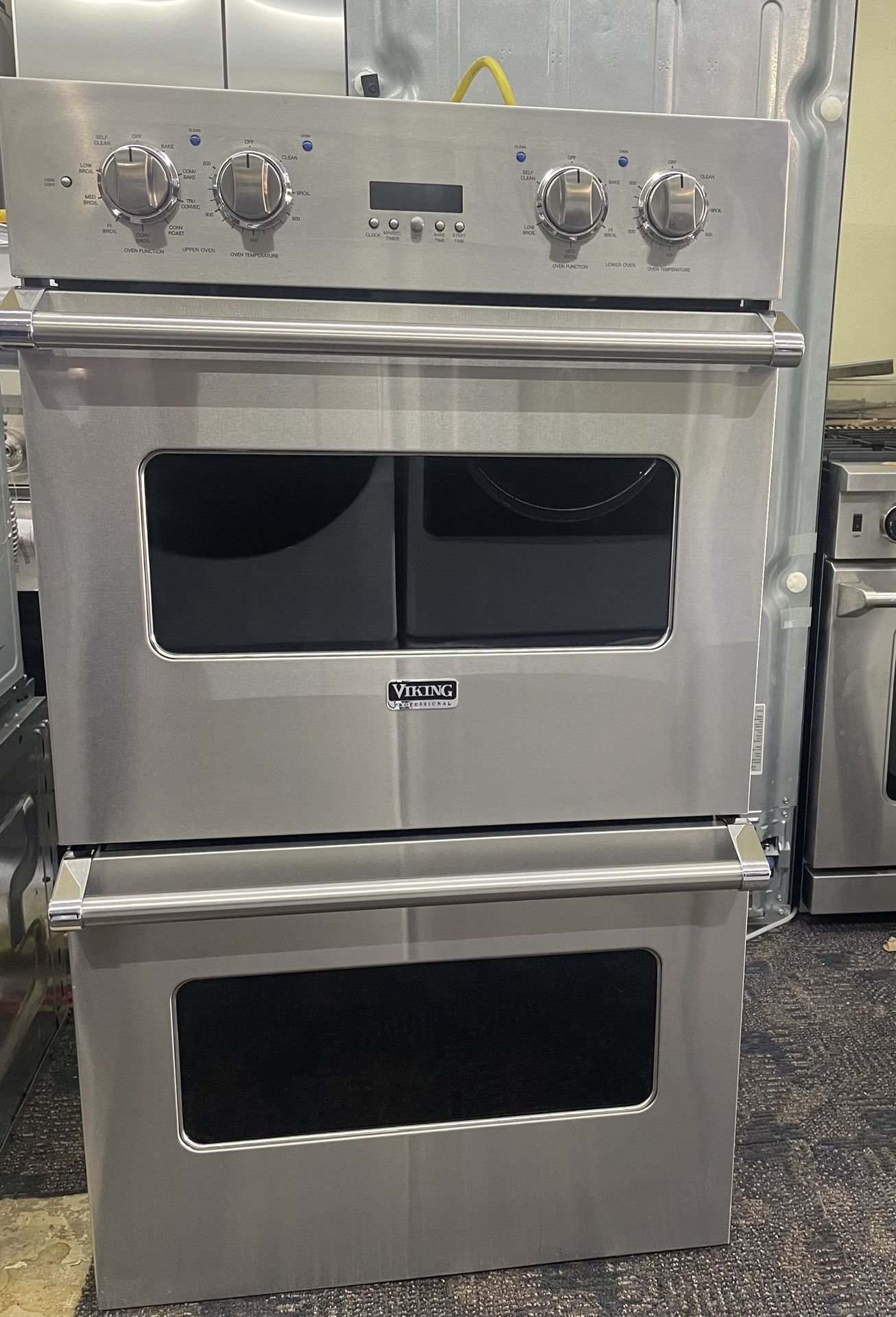 Viking 30” Wall Double Oven  Convection Stainless Steel 