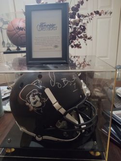 Does ryan sign helmet in display case with certificate of authenticity