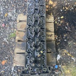 2018 Freightliner Cascadia DD15 Cylinder Head 