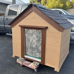 Dog House 4x4x4 Ft