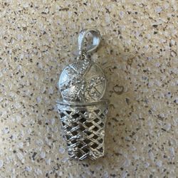 BASKETBALL PENDANT 