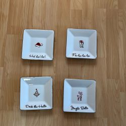 Set Of 4 Christmas Appetizer Plates