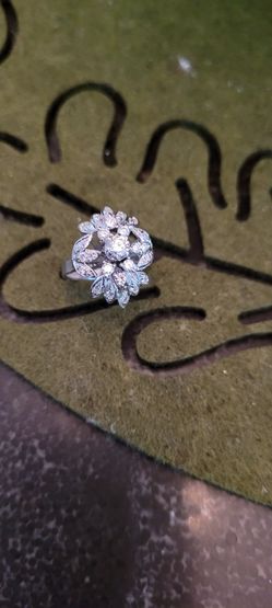 Vintage Dimond Cocktail Ring.