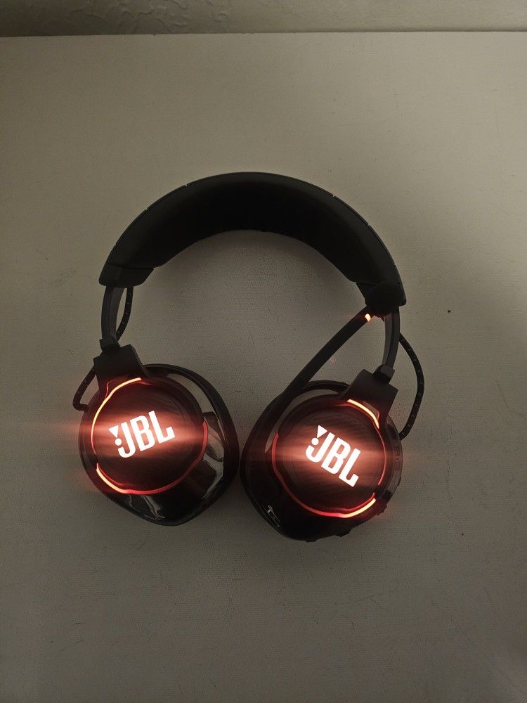 JBL Quantum 610 wireless GAMING HEADSET