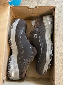 Sketchers Shoes