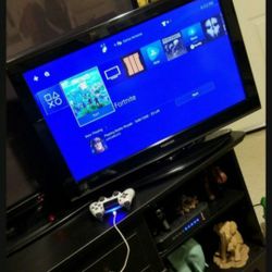 30inch Flatscreen TV 