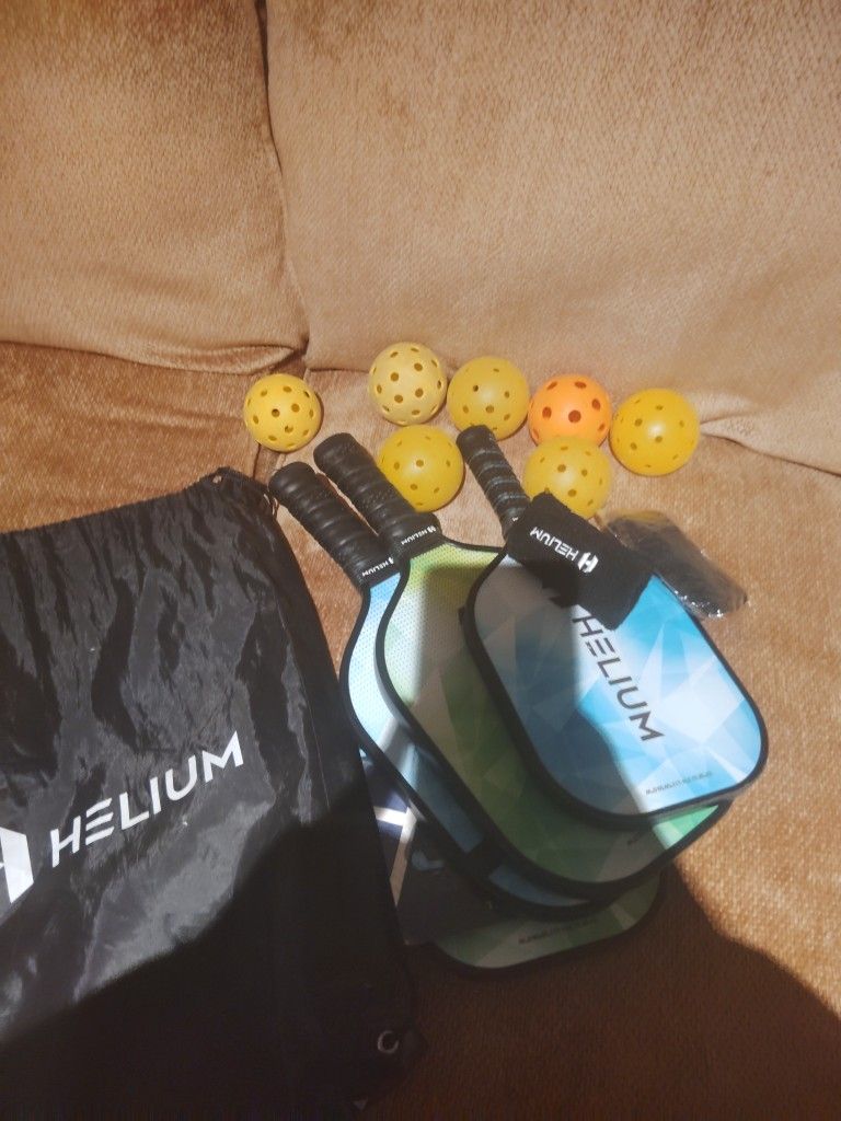 Helium Pickleball Set