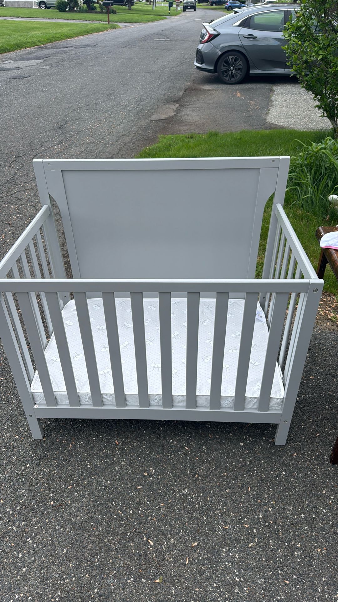Brand new crib with mattress
