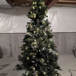 Christmas Tree With Lighting Built In 