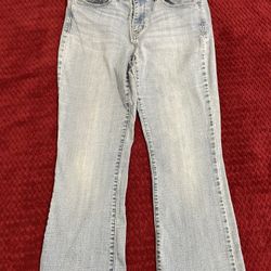 Women’s Boot Cut Levis Jeans Size 10