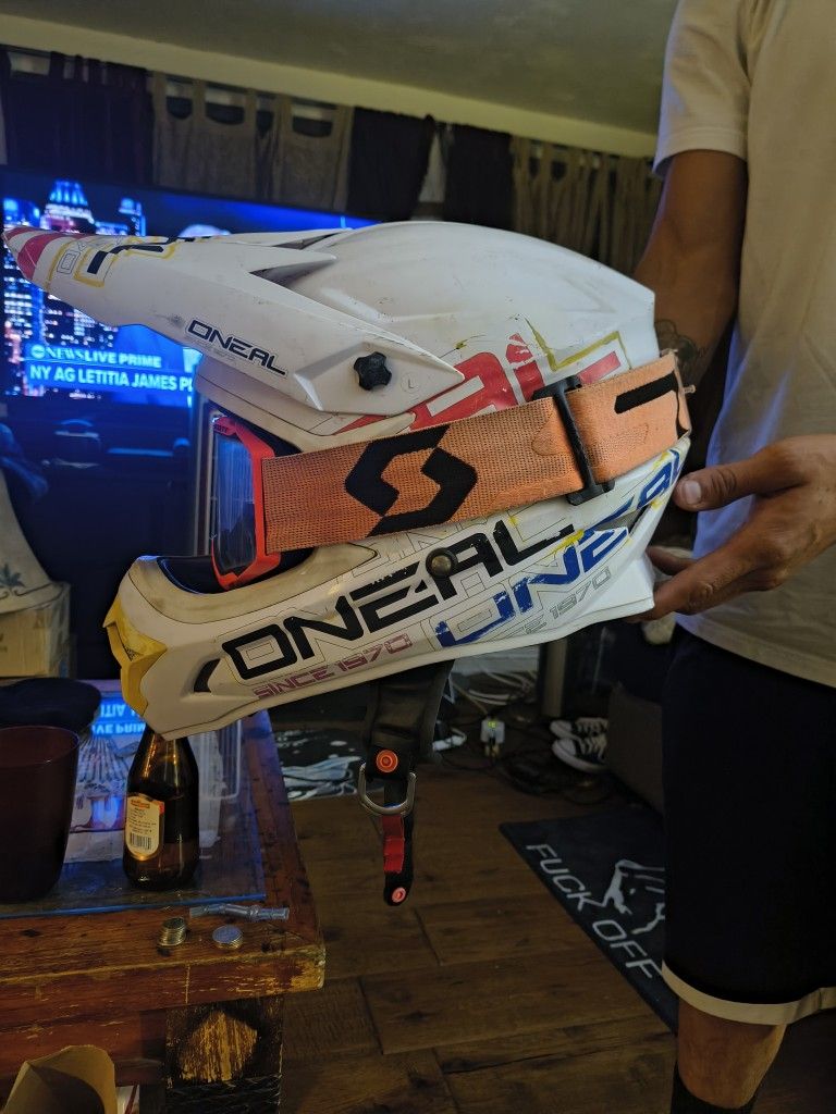 Oniel Off-road Helmet 