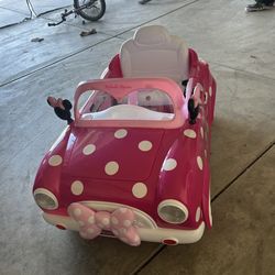 Minnie Mouse Car 