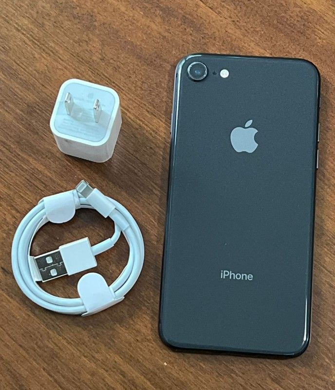 iPhone 8 , Unlocked for all Company Carrier , Excellent Condition Like New