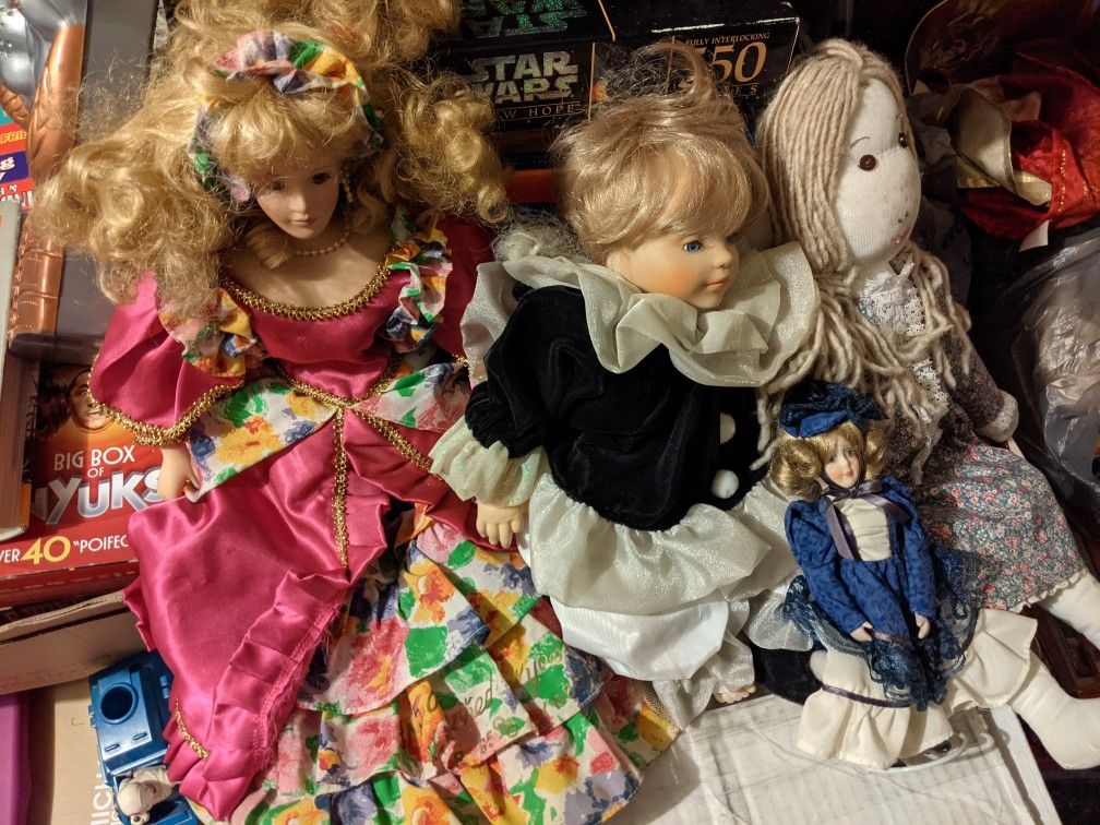 Dolls Set