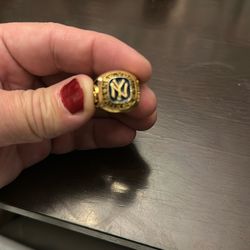 NY Yankees Citibank Ring Size 6