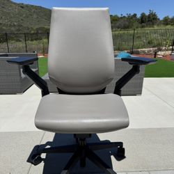 Steelcase Gesture Office Chair With Elmosoft Leather/ Warped Back 