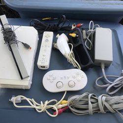 Nintendo Wii Game Console With Accessories Everything For $80 Firm
