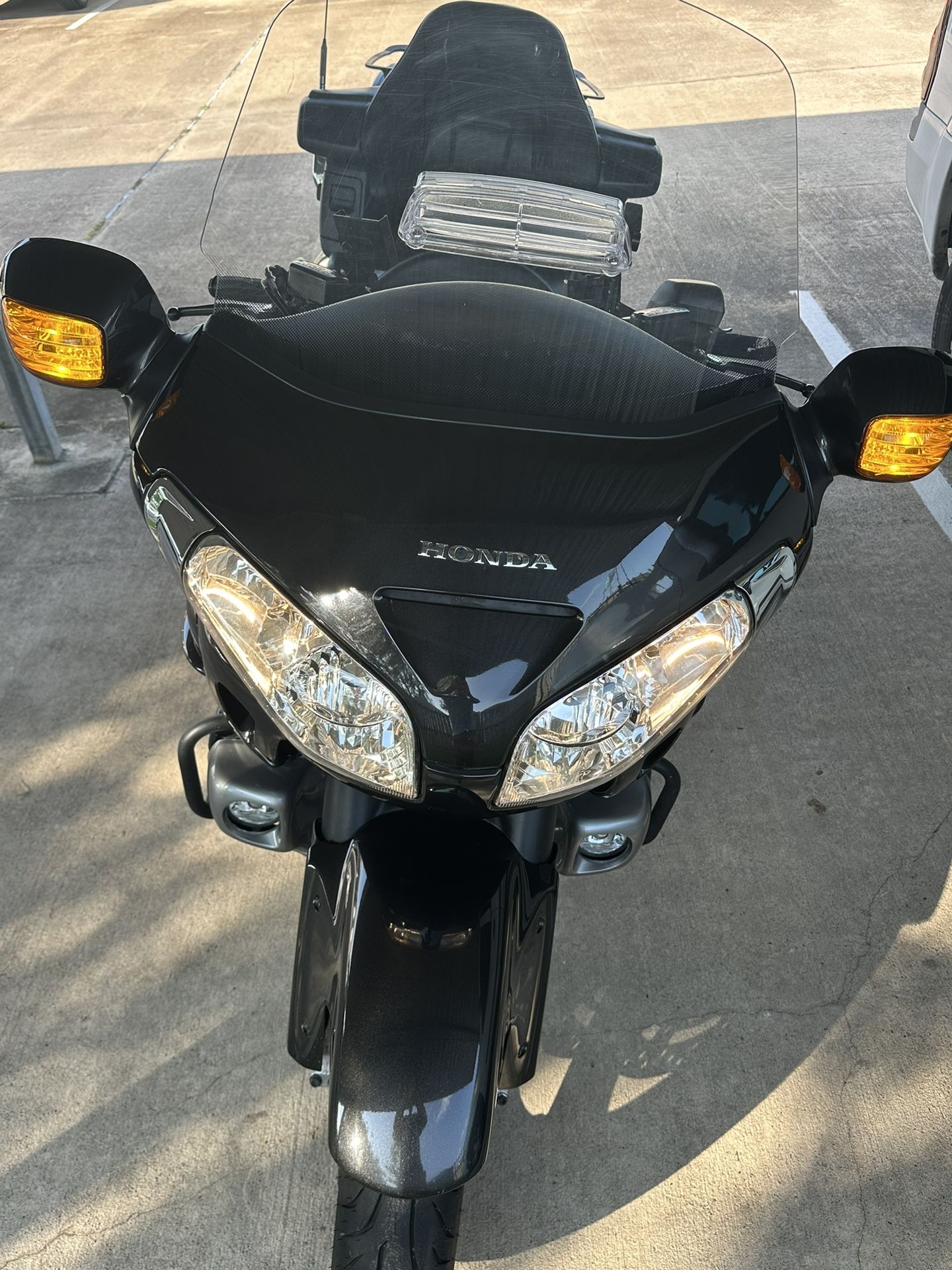 2010 42000 GL1800