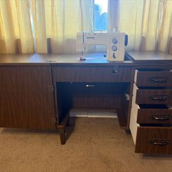 Vintage Bernina 830 Sewing Machine + Original Expanding Wood Table & Accessories