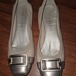 Women's Beige Shimmer Ballet Flats Shoes