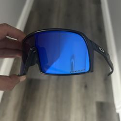 NEW OAKLEY SUTRO SUNGLASSES WITH PRIZM BLUE LENS