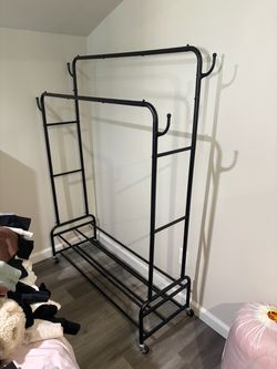 Clothes rack