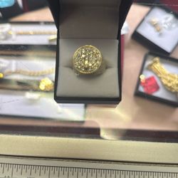 10k Diamond Ring 7.2 Grams 