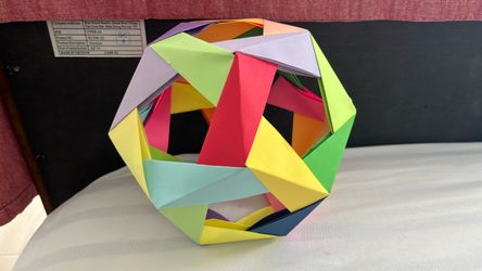 Modular Origami Paper Geometric Sphere