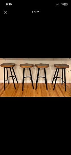 4 Swivel Bar Stool