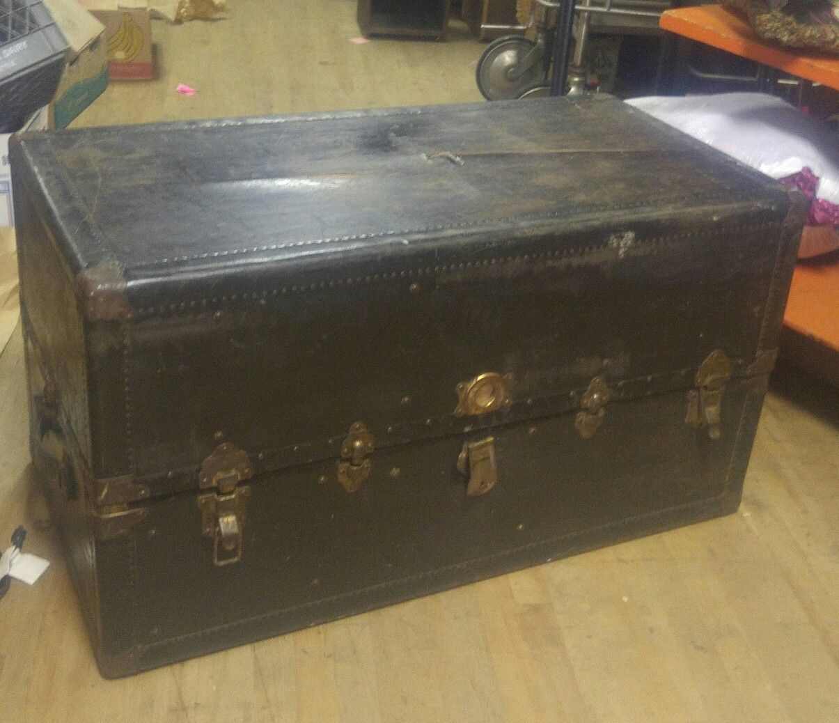 Vintage chest