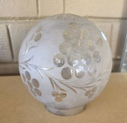 Glass Etched Grape Pattern Dome 3 1/4" Opening