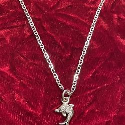 925 NEW SILVER Necklace With 🐬  dolphin 🐬 Pendant 