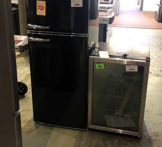 Fridge Liquidation WWJ3X