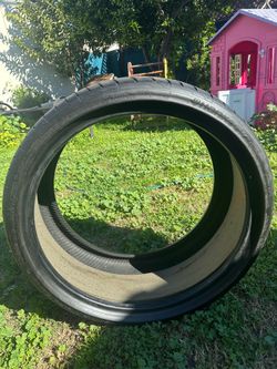 285/30/22 Hankook tire