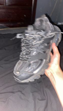 Balenclagas size 42-9