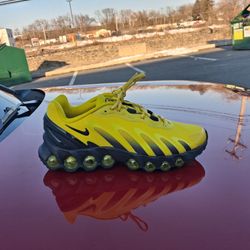 Brand New And Original Women Nike Air Max's DN Sneakers Sizes 9