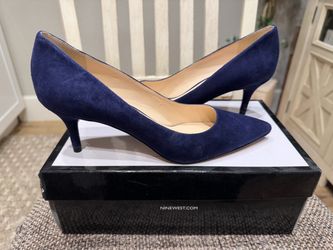Nine West Navy Blue Suede Heel Pumps size 8.5