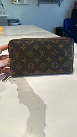 Louis Vuitton XL Zippy Organizer Wallet Monogram
