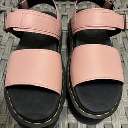 Dr Martens Shoes 