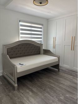 Day bed